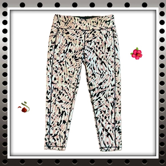 Women’s DKNY Sport leggings - pink black white - size XL - thigh pockets. Soft - Picture 9 of 9